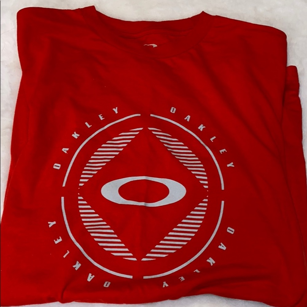 Oakley Tee Shirt